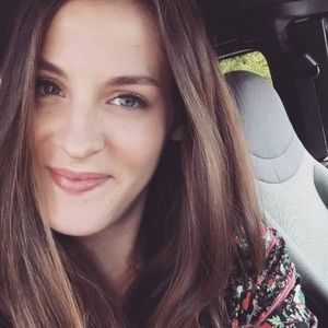 Meet your Posher, Mikayla